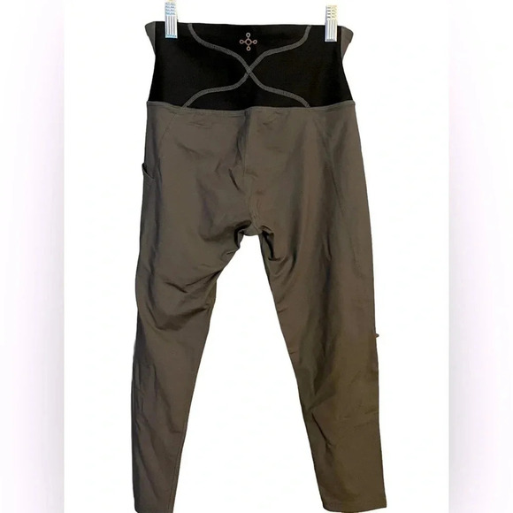 Tommie Copper Women’s Pro-Grade Lower Back Support Leggings 7/8 Length Grey - Picture 8 of 10